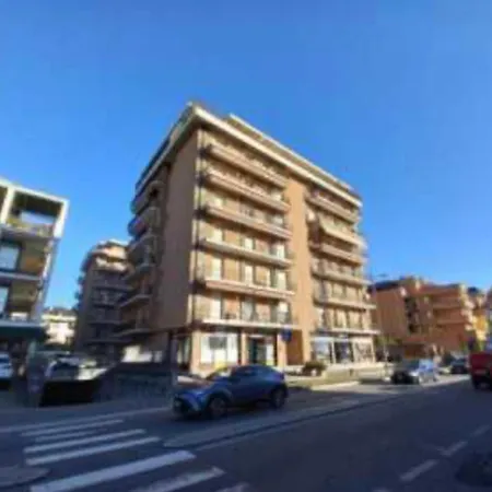 Centro Lejlighed Sesto Calende